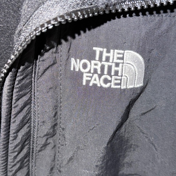 The North Face Black Polartec Fleece Jacket – Women’s Size Small (S/P) Denali - Picture 4 of 6
